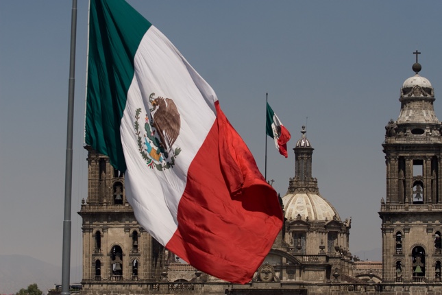 Fitch confirma el rating de México en 'BBB-'