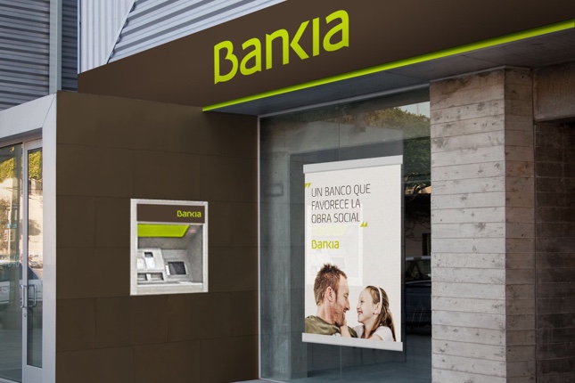 Bankia y Caja Rioja donan 70.000 euros a fines sociales
