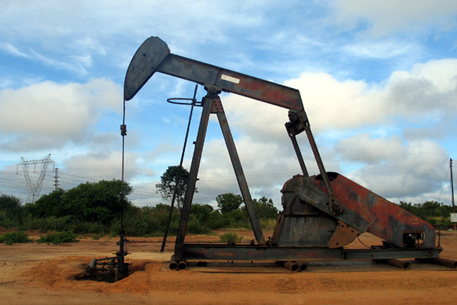 La Agencia Internacional de la Energía prevé un desfase entre la oferta y la demanda de petróleo para este año