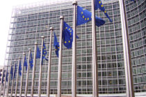 La CE propone crear un fondo para invertir en empresas estratégicas