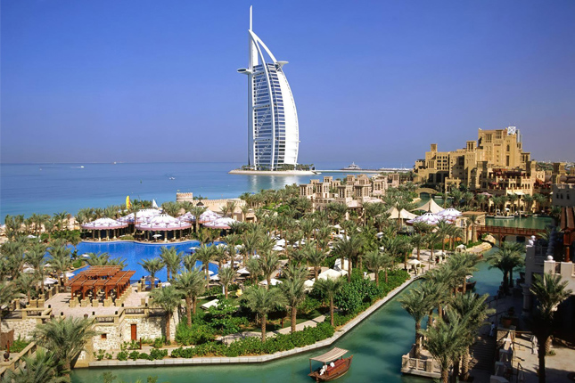 Grandes bancos de Emiratos Árabes analizan su fusión