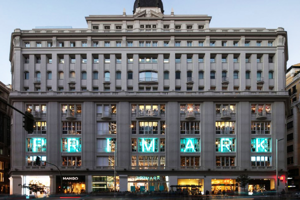 Primark supera a Zara en número de compradores en España