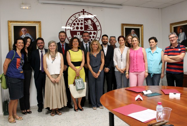Banco Santander y la Universidad de Jaén conceden becas a personal docente e investigadores