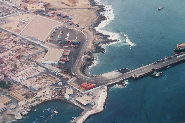 Bolivia y Chile buscan acuerdo sobre tarifas portuarias