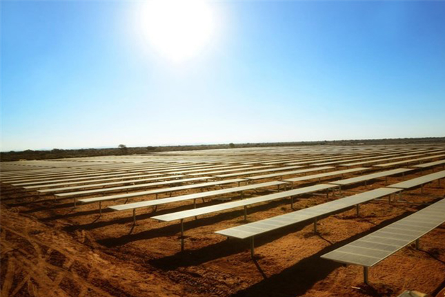 Acciona-construirá-en-Dubai-la-mayor-fotovoltaica-del-mundo