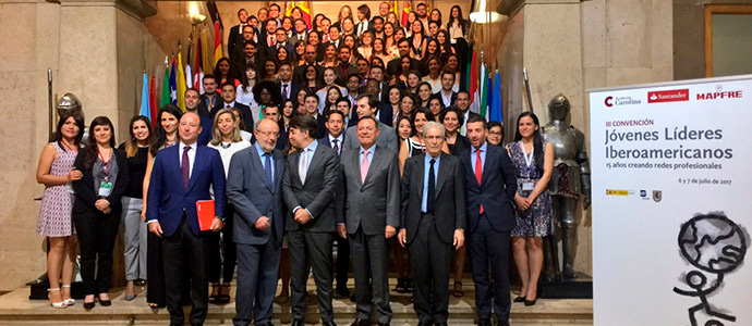 Banco Santander promueve un espacio de diálogo en la III Convención del programa Jóvenes Líderes Iberoamericanos