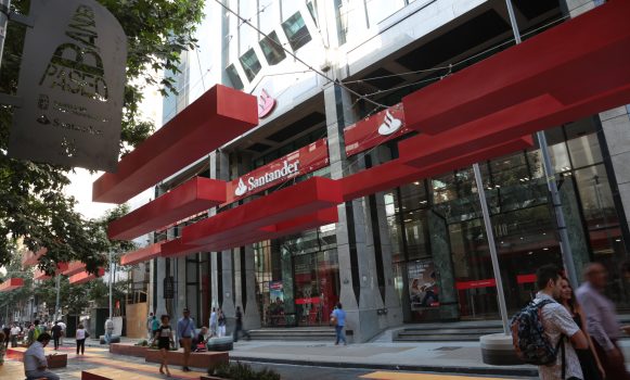 Santander Chile lanza las Becas Santander | Excel for All