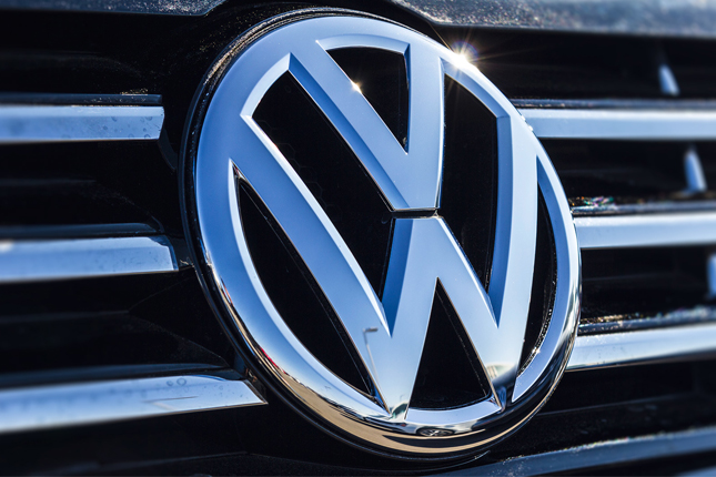 Volkswagen interrumpe la producción y exportación en Rusia