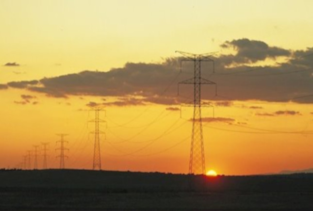 El recibo de la electricidad sube un 45,4% en la primera quincena de junio