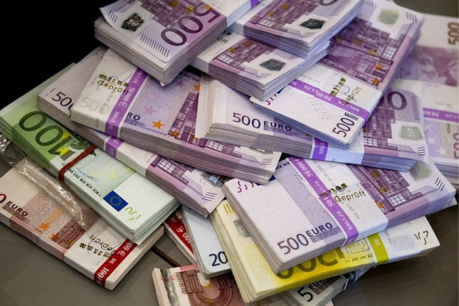 El Tesoro Público consigue 1.875 millones de euros