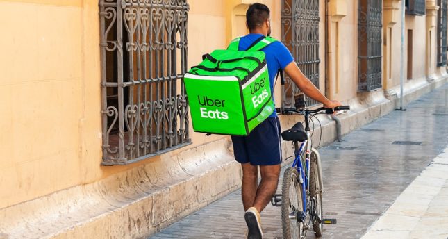 El 38% de los españoles pide 'delivery' tres veces o más por semana