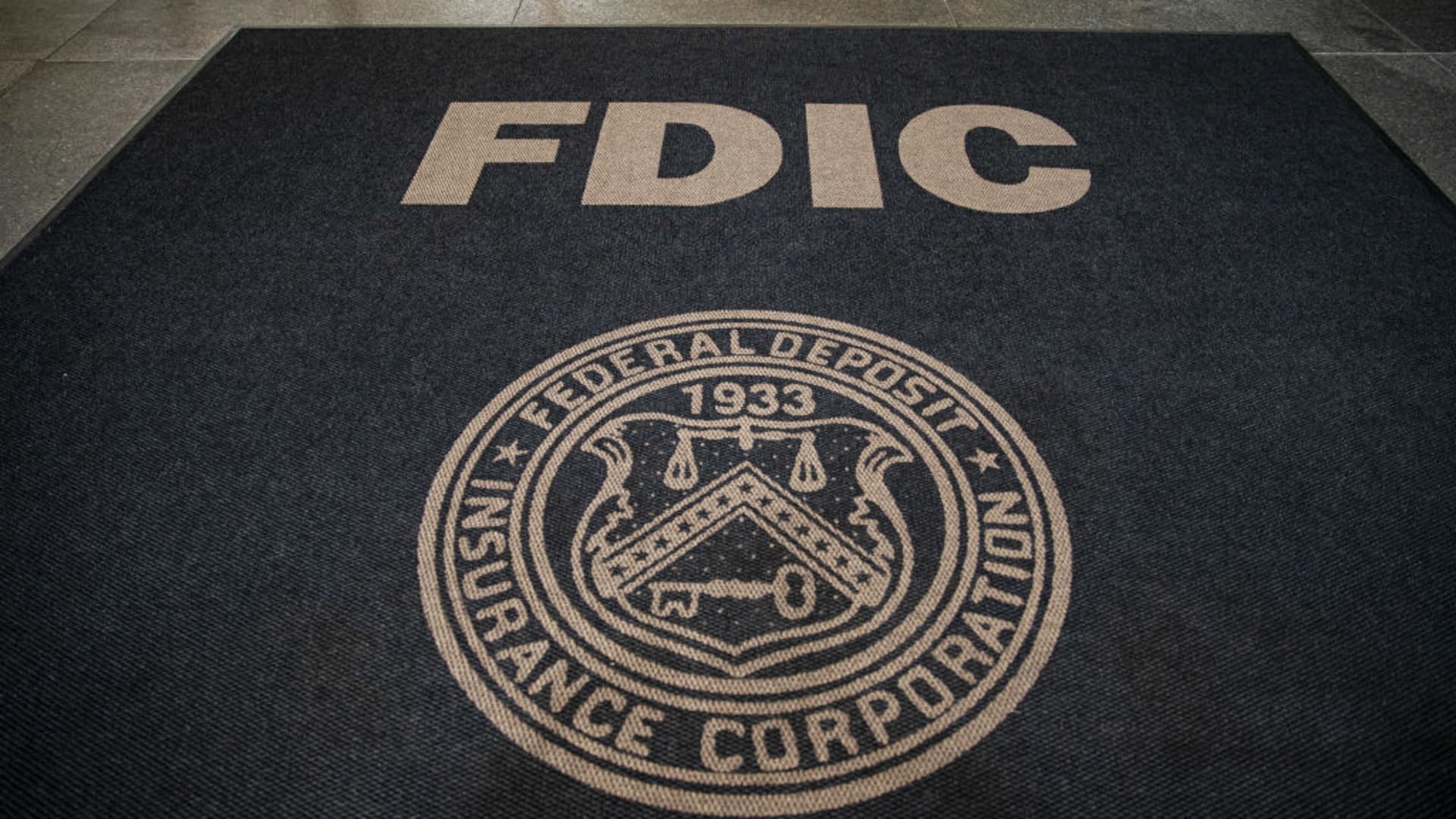 FDIC espera que la gran banca de EEUU cubra parte de los costes de las quiebras