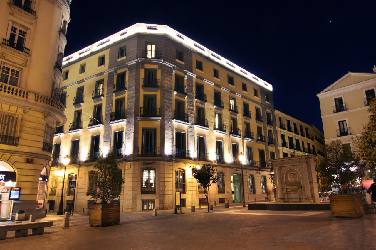 Monthisa vende el hotel Radisson Blu Madrid Prado