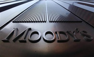Moody’s mejora la perspectiva de la deuda de 13 entidades financieras