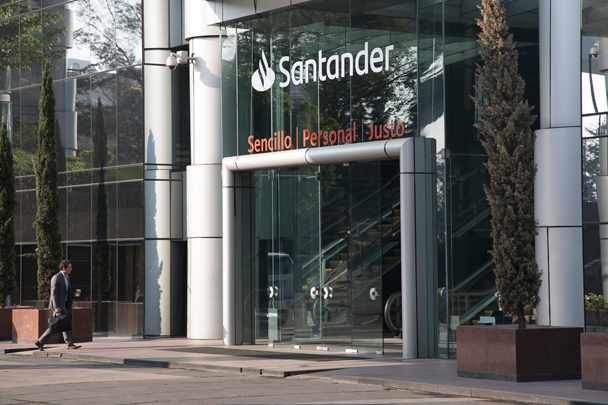 Banco Santander convoca a sus accionistas para aprobar la ampliación de capital para adquirir su filial en México