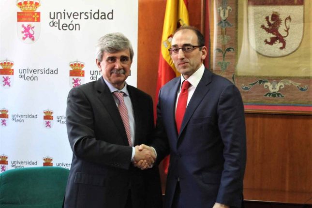 Banco Santander y la Universidad de León firman su primer acuerdo de colaboración